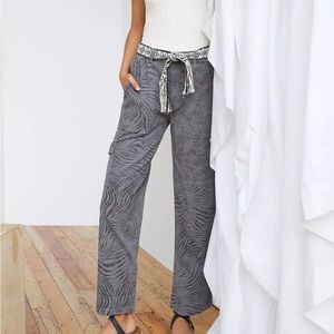 Anthropologie Pilcro Printed Zebra Cargo Utility Pants Grey Black Size 31